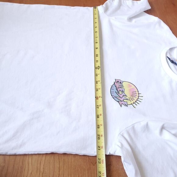 Ellesse T Shirt Size XL Surf or Die Graphic Print White Skeleton Shark Cotton - Picture 11 of 11